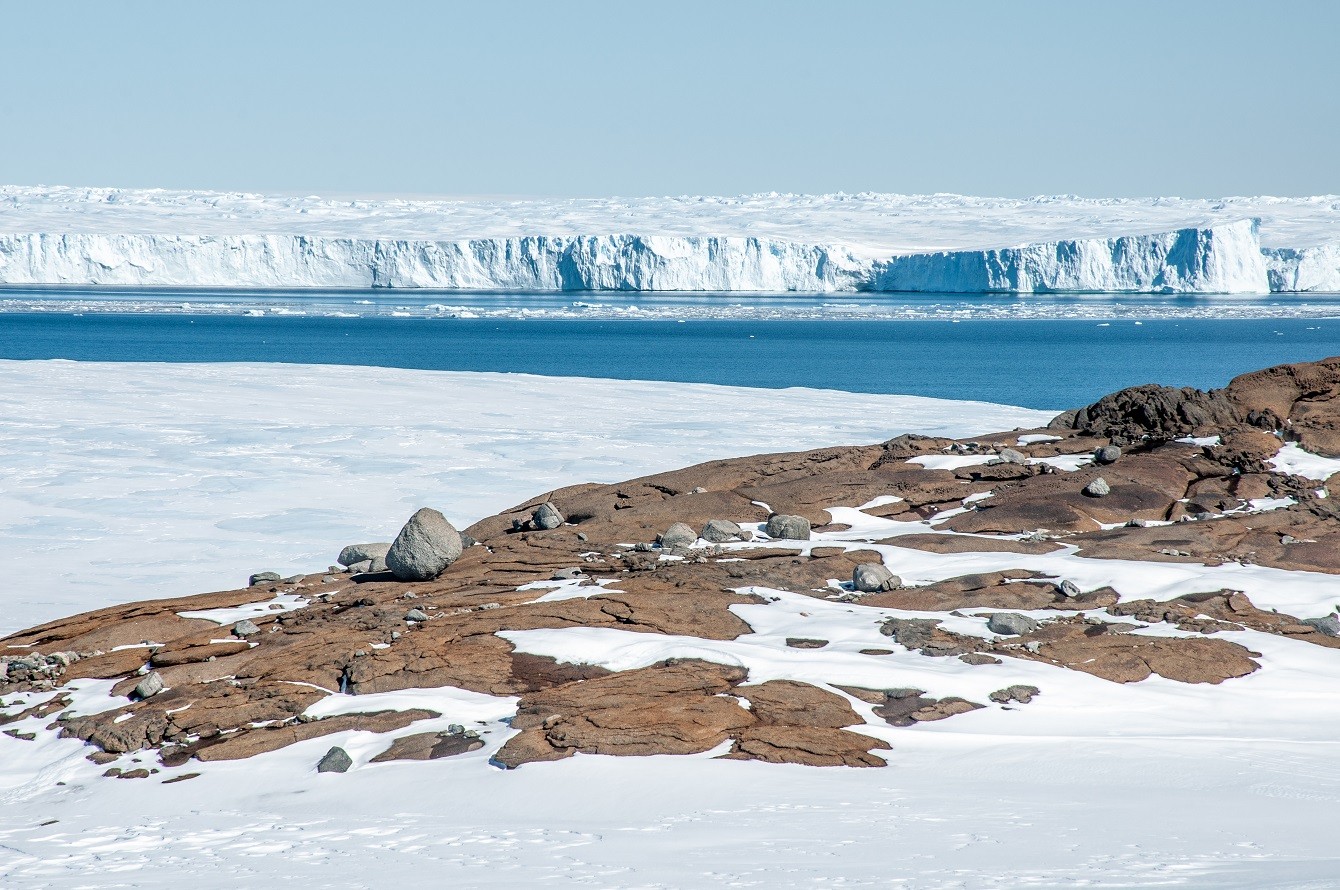 Looking across bedrock to the terminus of Vanderford Glacier, Wilkes Land, East Antarctica. Credit: Richard S. Jones, Monash University, Australia