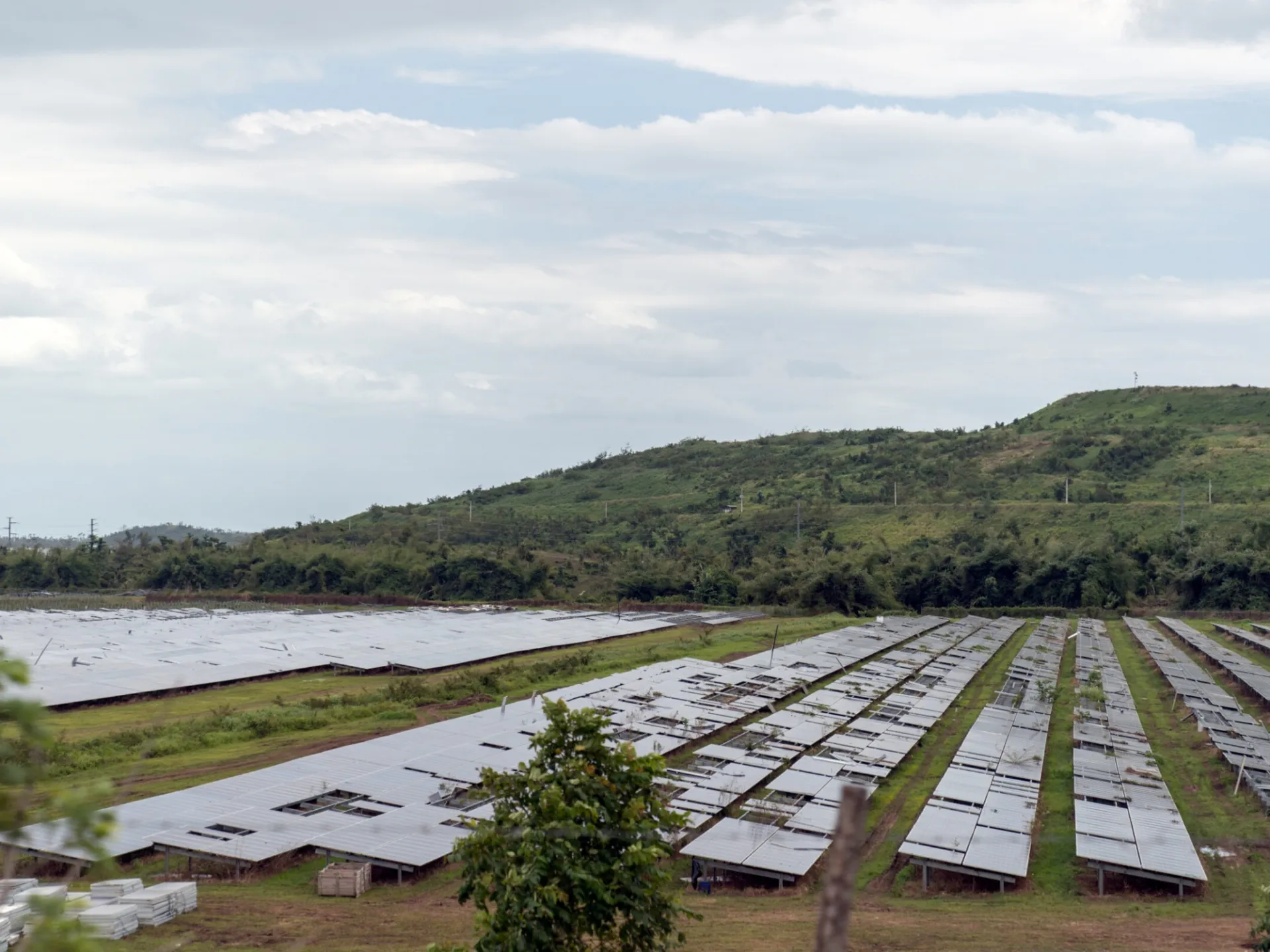 Damaged solar panels in eastern Puerto Rico. Credit: Lorie Shaull