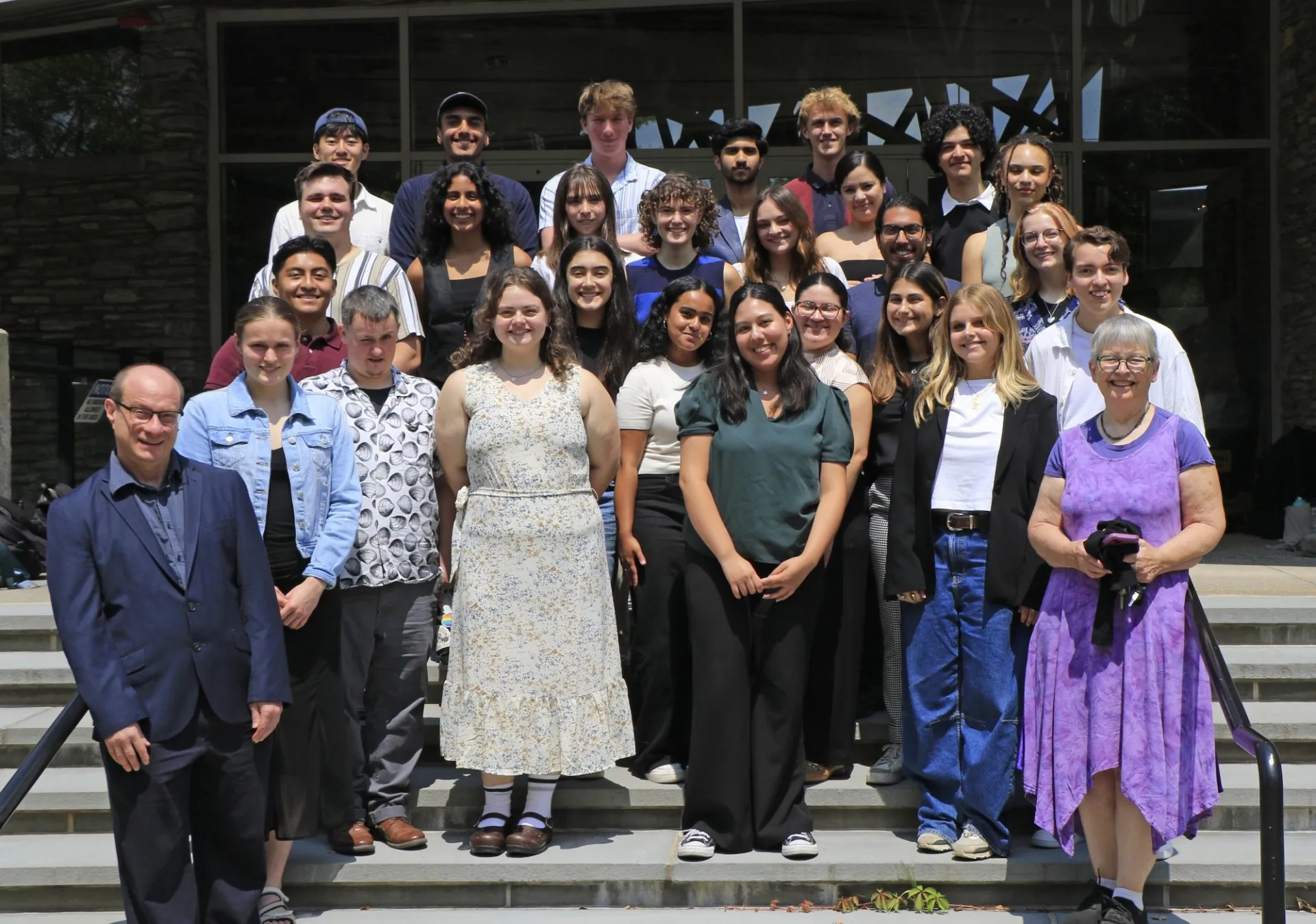 Picture of a group of students and faculties 